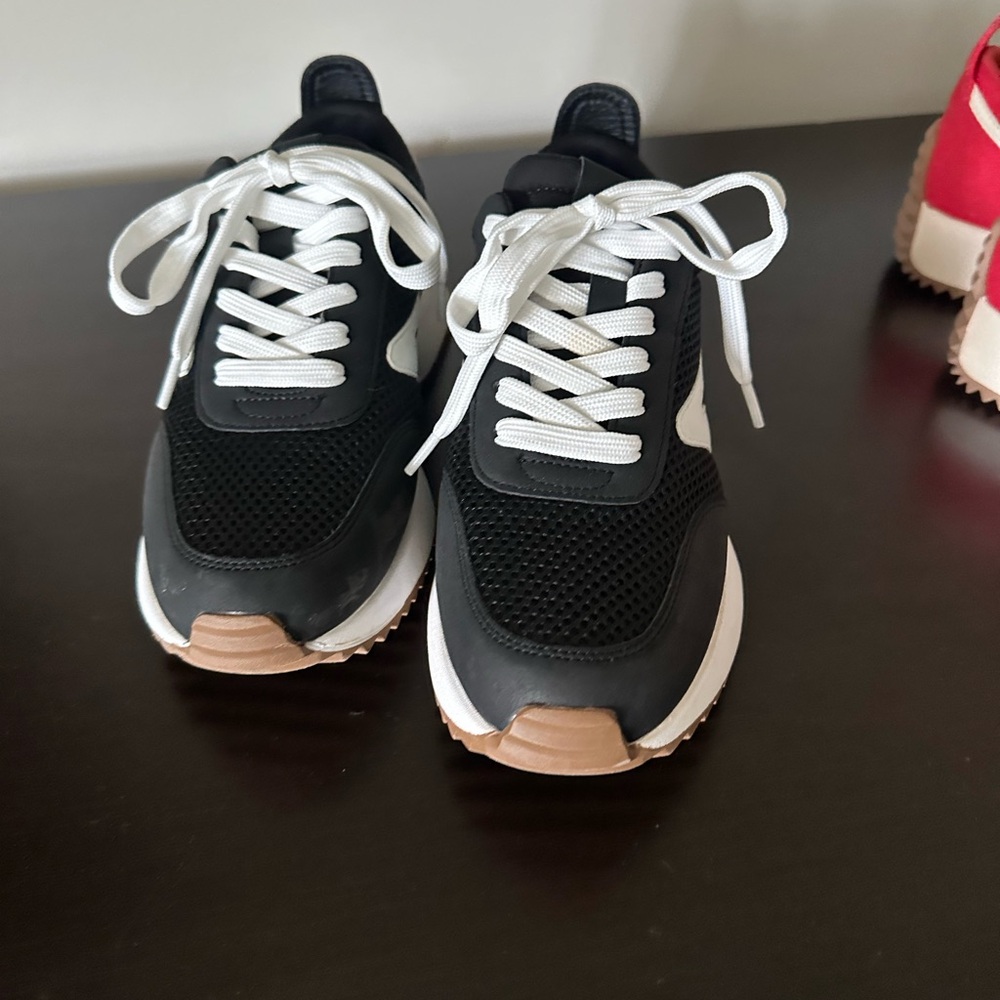 DV by Dolce Vita Black and White Athletic Shoes